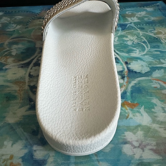 Barney's NY Women's White Leather W/ Chain Detail Slides - NEW - Picture 5 of 8